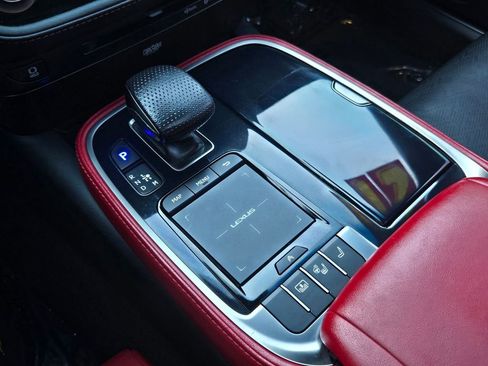 Used 2021 Lexus LS 500 F Sport w/ Accessory Package (Z1) image 22