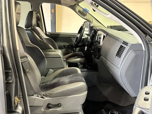 Used 2006 Dodge Ram 1500 Truck 2WD Quad Cab w/ Communication Pkg image 17