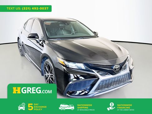 Used 2022 Toyota Camry SE w/ Carpet Mat Package (TMS) FWD image 1