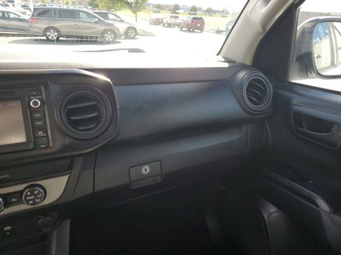 Used 2019 Toyota Tacoma SR image 23