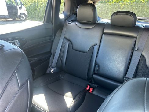 Used 2025 Jeep Compass Trailhawk w/ Trailer Tow Group image 38