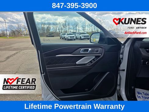 Used 2025 Ford Explorer Platinum w/ LUX Leather Package AWD/4WD image 13