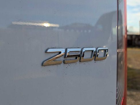 Used 2025 Mercedes-Benz Sprinter 2500 image 19