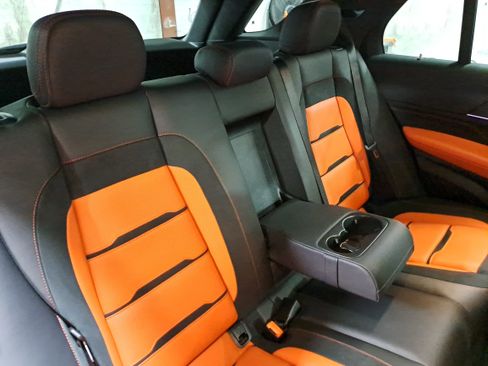 Certified 2025 Mercedes-Benz GLE 53 AMG 4MATIC image 13