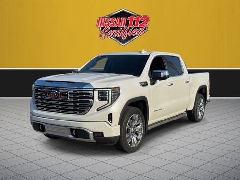 Used 2023 GMC Sierra 1500 Denali w/ Denali Reserve Package AWD/4WD image 2