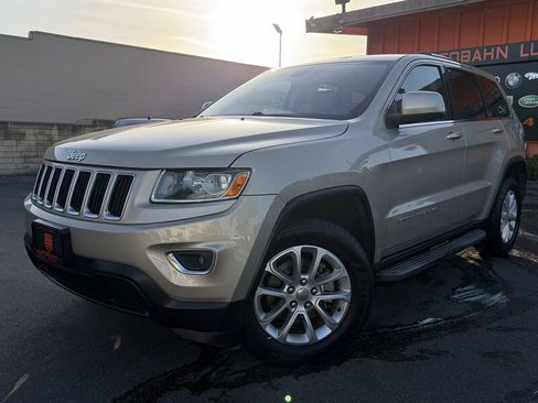 Used 2014 Jeep Grand Cherokee Laredo w/ Quick Order Package 23E RWD image 6