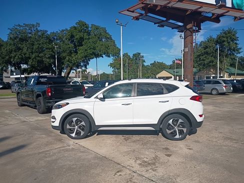 Used 2017 Hyundai Tucson Limited FWD image 2