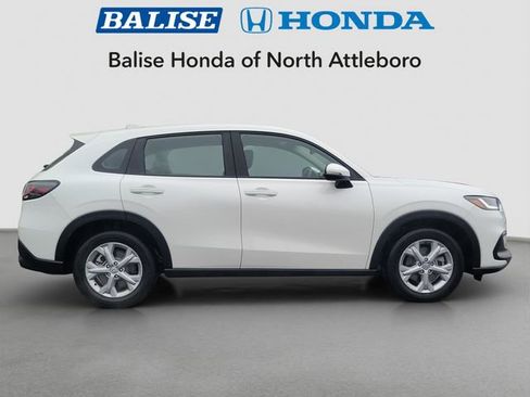 Certified 2025 Honda HR-V LX image 9