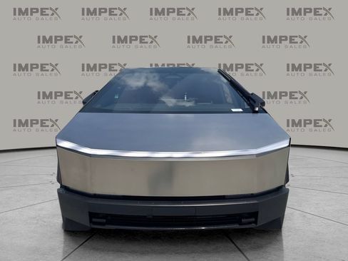 Used 2024 Tesla Cybertruck AWD Crew Cab image 8