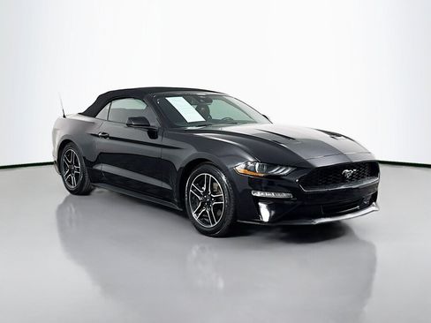 Used 2022 Ford Mustang Premium RWD image 8