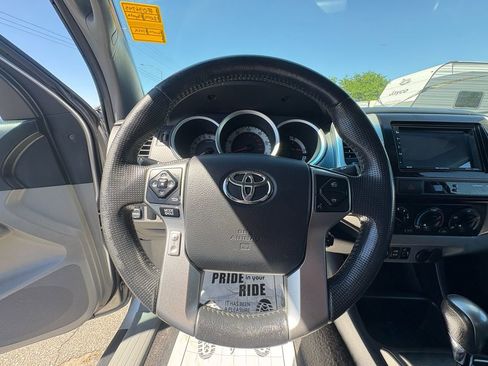 Used 2014 Toyota Tacoma 2WD Access Cab w/ SR5 Package image 16