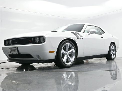 Used 2012 Dodge Challenger R/T Plus image 41