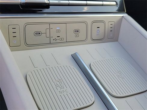 Used 2025 Hyundai Santa Fe Calligraphy image 28