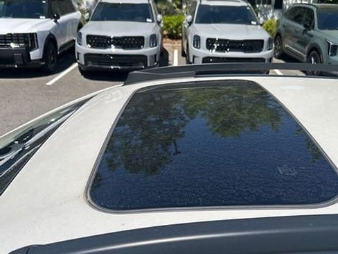 Used 2024 Subaru Crosstrek 2.0i Premium image 9