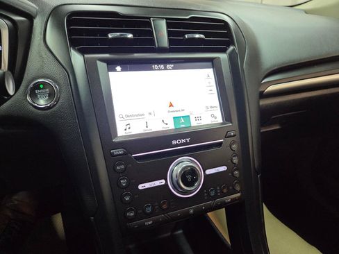 Used 2019 Ford Fusion Titanium FWD image 24