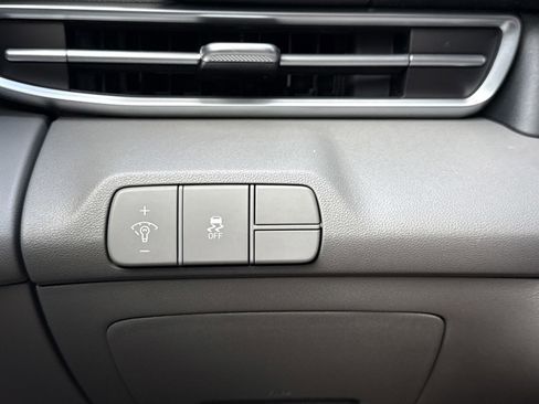 New 2026 Hyundai Elantra Sport image 17