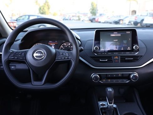 New 2025 Nissan Altima 2.5 S image 21