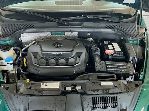 Used 2018 Volkswagen Beetle 2.0T S image 27
