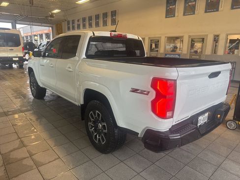 Used 2024 Chevrolet Colorado Z71 w/ Z71 Convenience Package 2 AWD/4WD image 6