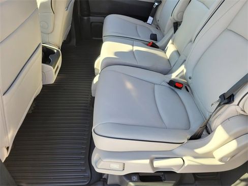 New 2026 Honda Odyssey Touring image 10