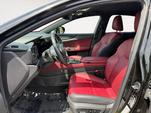 Used 2023 Lexus NX 250 FWD image 10