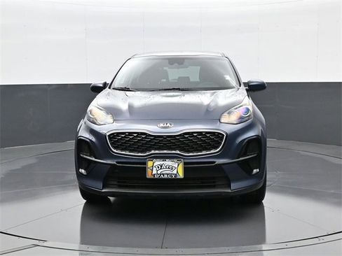 Used 2022 Kia Sportage LX image 2