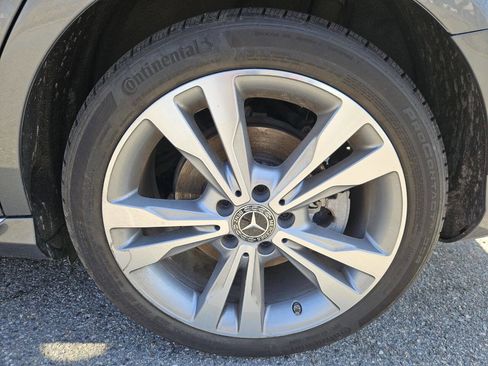 Used 2019 Mercedes-Benz C 300 Sedan image 26