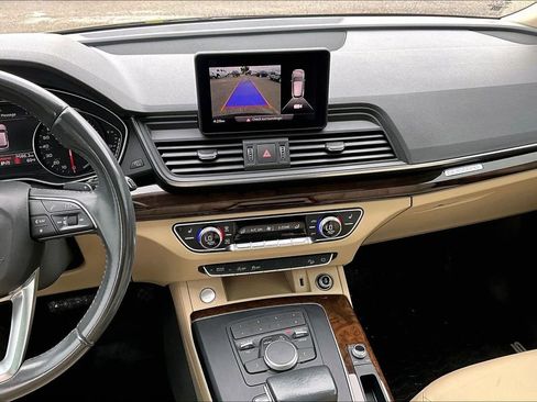 Used 2019 Audi Q5 2.0T Premium AWD/4WD image 8