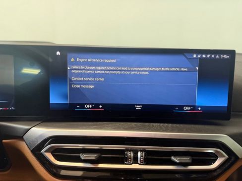 Used 2024 BMW 440i xDrive Convertible w/ Premium Package image 16