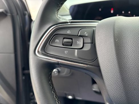 Used 2025 Buick Encore GX Preferred FWD image 37