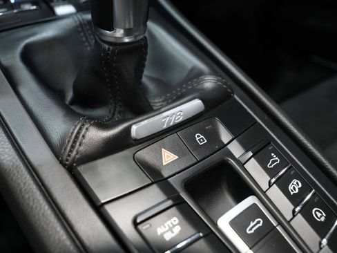 Used 2021 Porsche 718 Boxster Spyder image 44