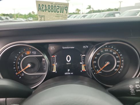 Used 2023 Jeep Wrangler Unlimited Sport AWD/4WD image 28