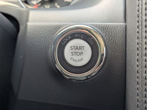 Used 2021 Nissan Armada SV w/ SV Appearance Package RWD image 18