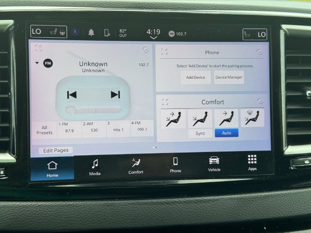 Certified 2024 Chrysler Pacifica Touring-L FWD image 29