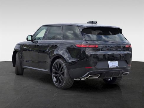 New 2026 Land Rover Range Rover Sport SE image 4