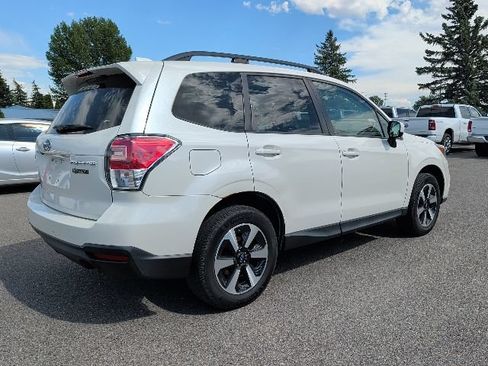 Used 2018 Subaru Forester 2.5i Premium AWD/4WD image 3