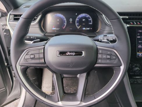 New 2026 Jeep Grand Cherokee Laredo X image 9