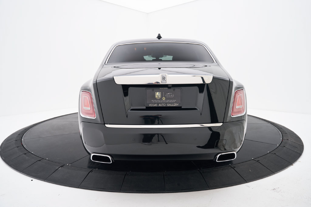 Used 2026 Rolls-Royce Phantom Sedan RWD image 14