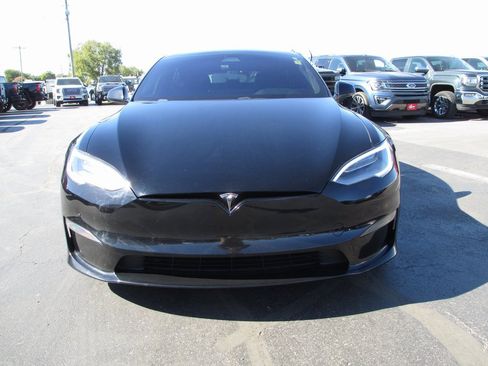 Used 2021 Tesla Model S Plaid image 9