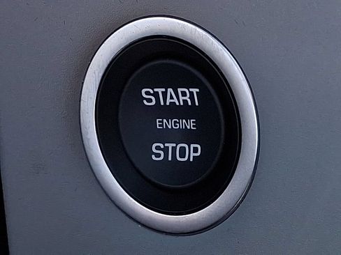 Certified 2026 Land Rover Range Rover Velar S AWD/4WD image 19