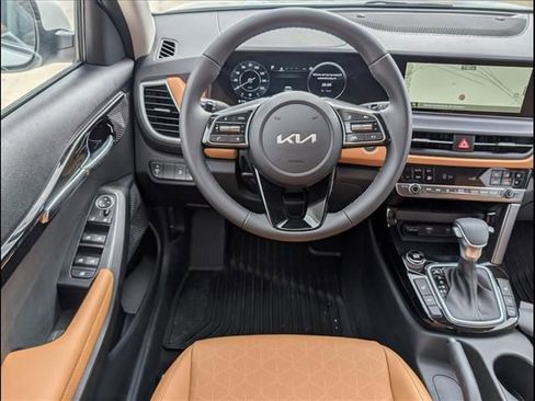 New 2026 Kia Seltos EX image 6