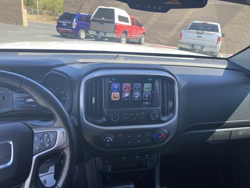 Used 2017 GMC Canyon SLE w/ SLE Convenience Package AWD/4WD image 17