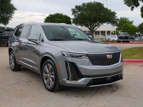 Certified 2025 Cadillac XT6 Premium Luxury w/ Platinum Package AWD/4WD image 6
