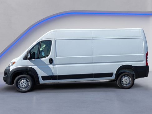 Used 2025 RAM ProMaster 2500 w/ Convenience Group FWD image 6