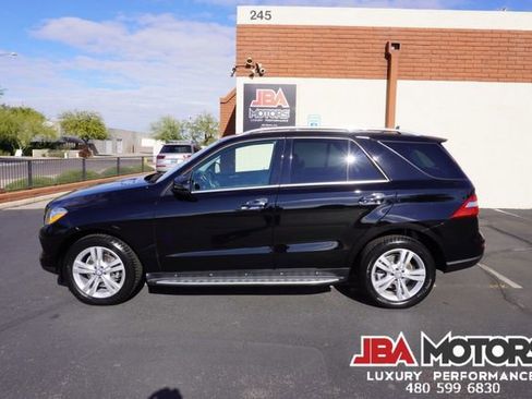 Used 2014 Mercedes-Benz ML 350 ML Class 350 SUV Rear DVD image 32