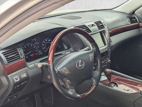 Used 2008 Lexus LS 460 image 10