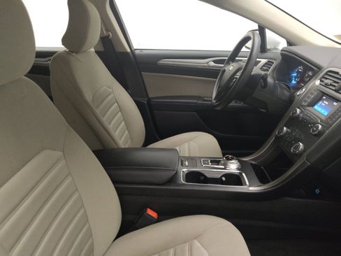 Used 2019 Ford Fusion S FWD image 21
