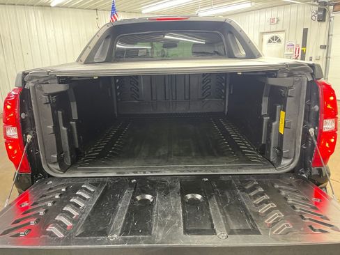 Used 2011 Chevrolet Avalanche LT w/ Luxury Package image 26