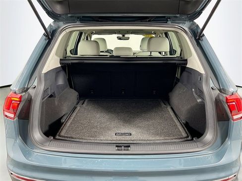 Used 2021 Volkswagen Tiguan SE image 26