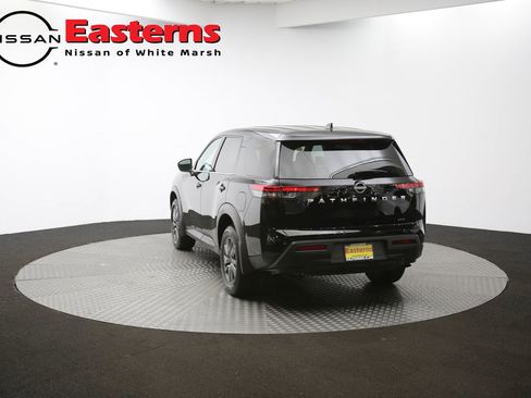 Used 2025 Nissan Pathfinder S image 92